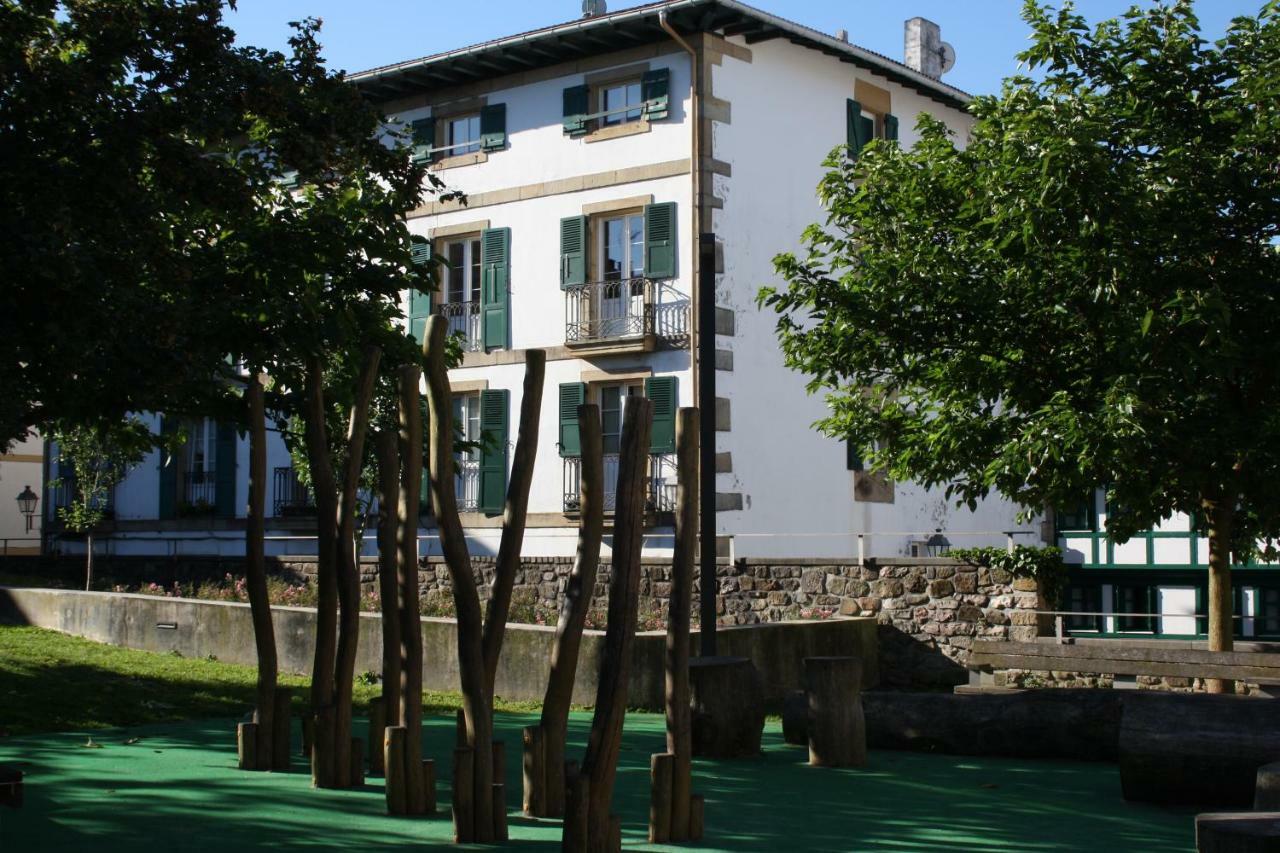 Eguzkilorea Hondarribia Exterior foto